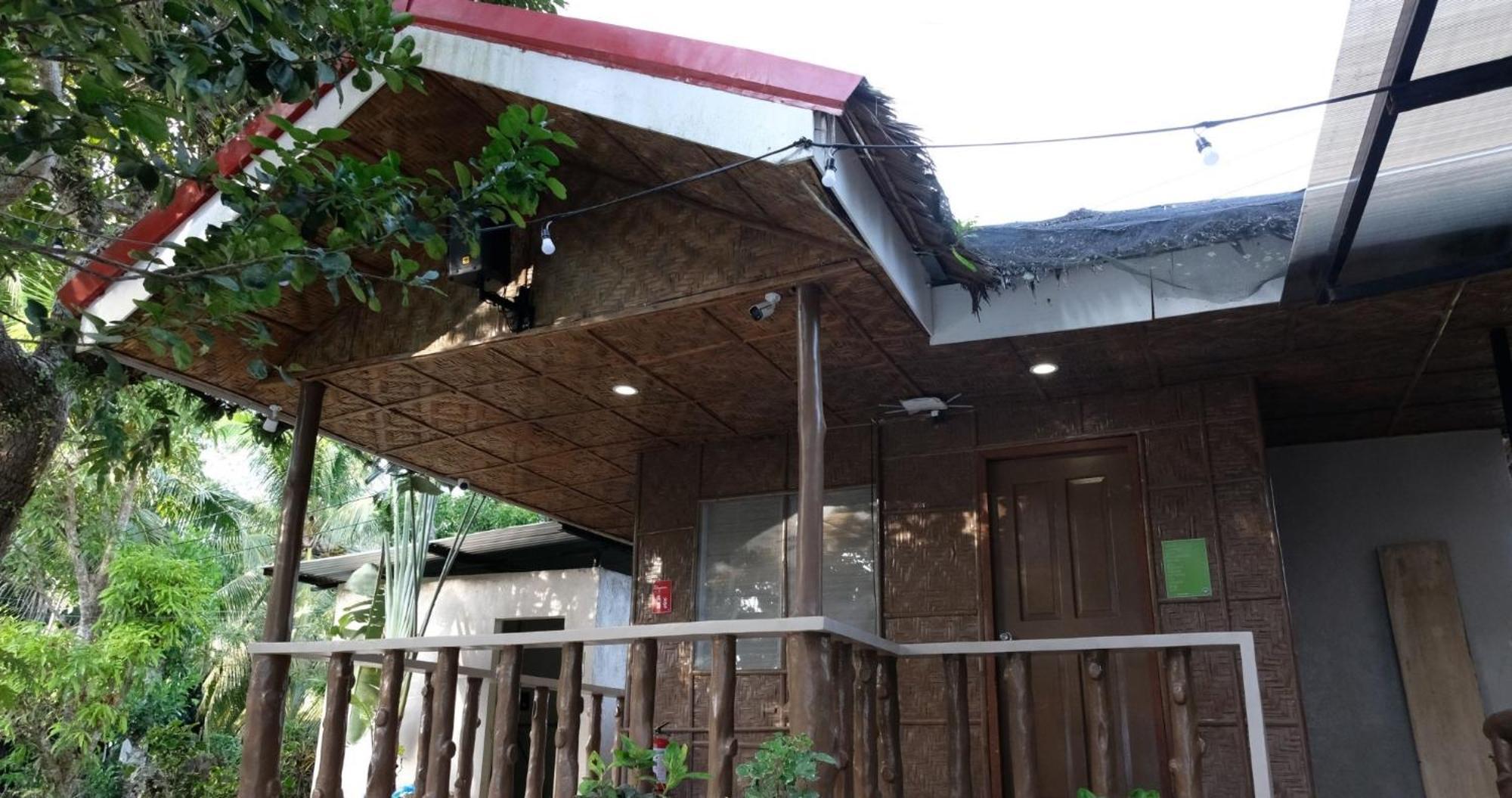 Mad Monkey Siquijor旅舍 外观 照片